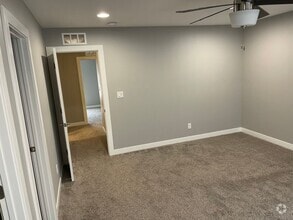 Building Photo - Beautiful 4 Bed Home For Rent!