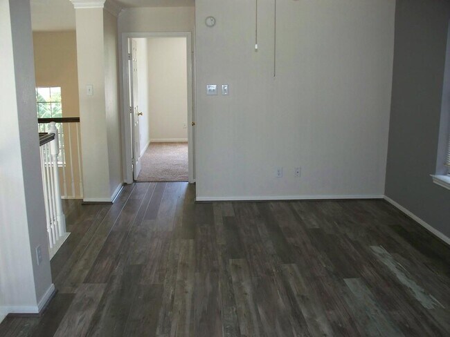 Building Photo - 20736 Fawnbrook Ct