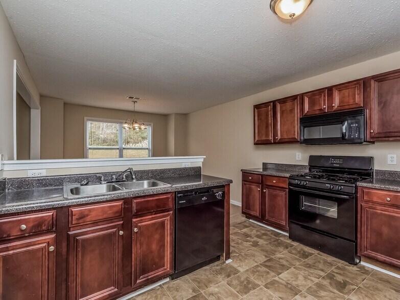 Building Photo - 1006 Rolling Meadows Rd