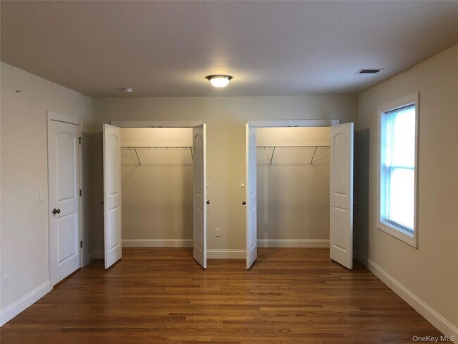 Building Photo - 43 Ellsworth Ave