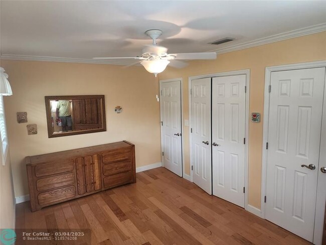 Building Photo - 7340 NW 11th Ct