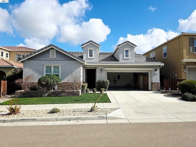 Building Photo - 2488 Remy Cantos Dr