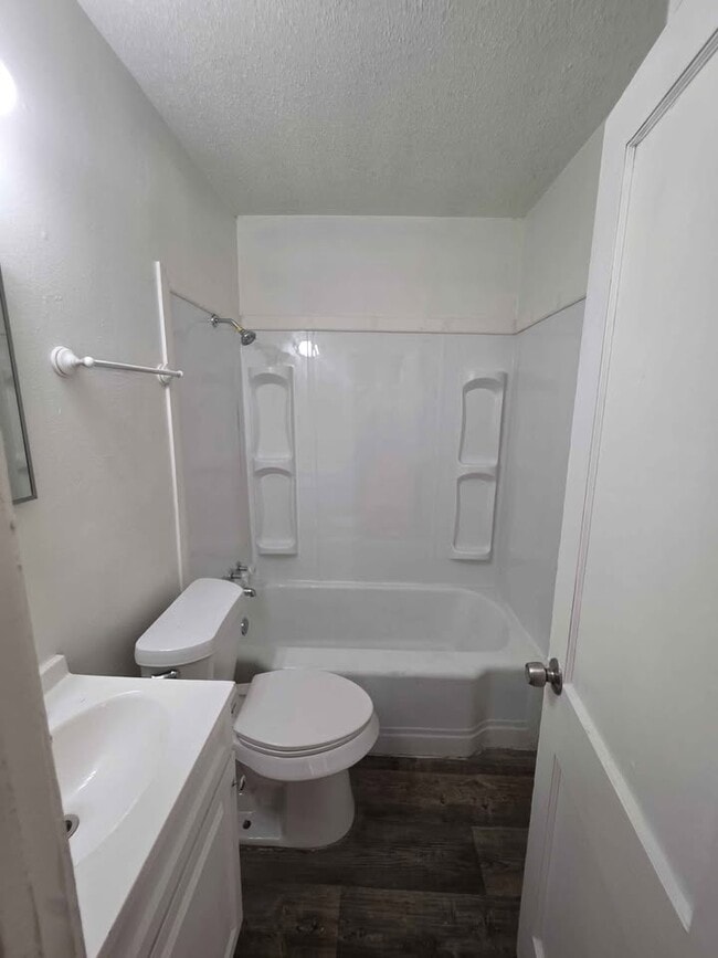 Building Photo - 2644 Canberra Ct