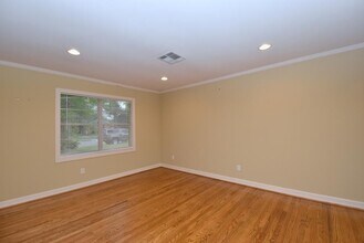 Building Photo - 10402 Chatterton Dr