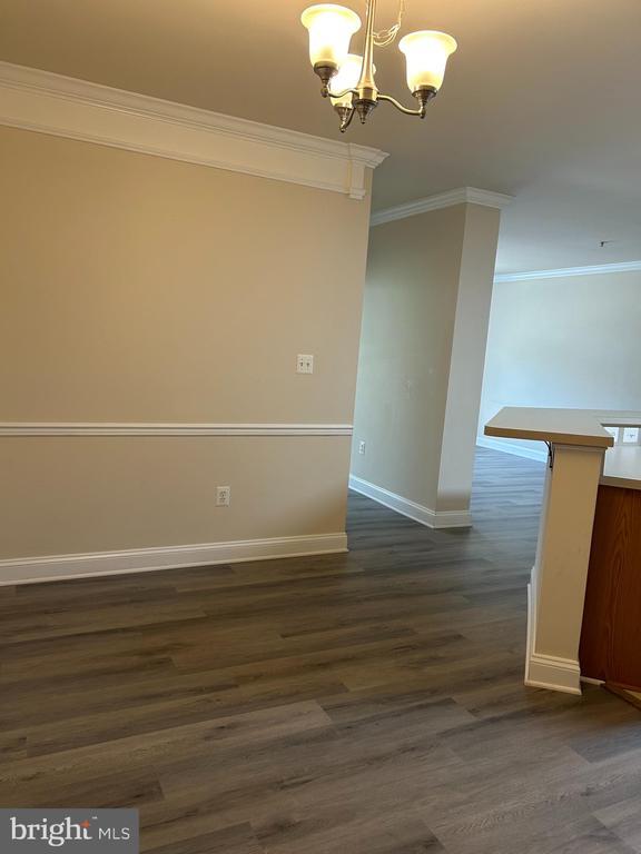 Building Photo - 5900 Whaleboat Dr