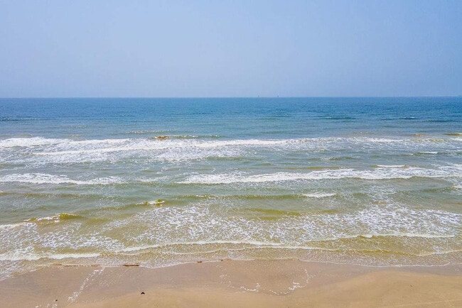 Building Photo - 16 Cut Off Rd