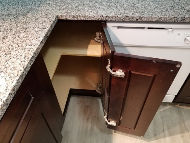 Building Photo - 5712 Ridgemont Ln