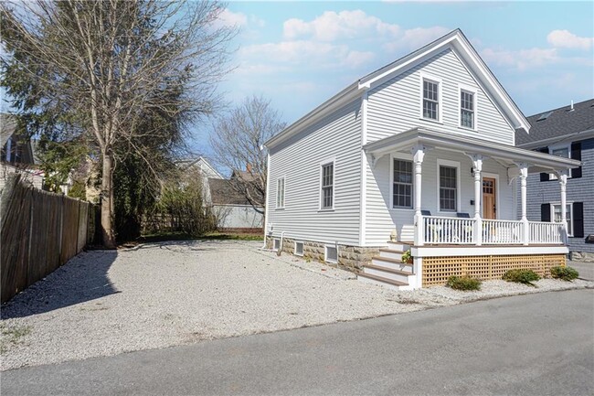 Building Photo - 4 Gladding Ct