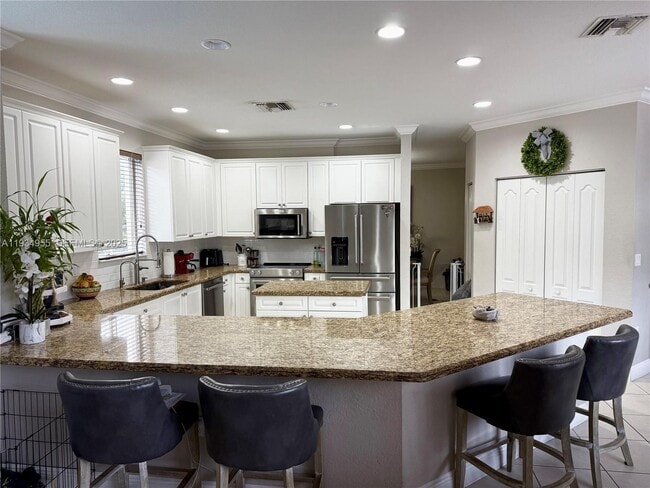 Building Photo - 2239 SE 19th Ave