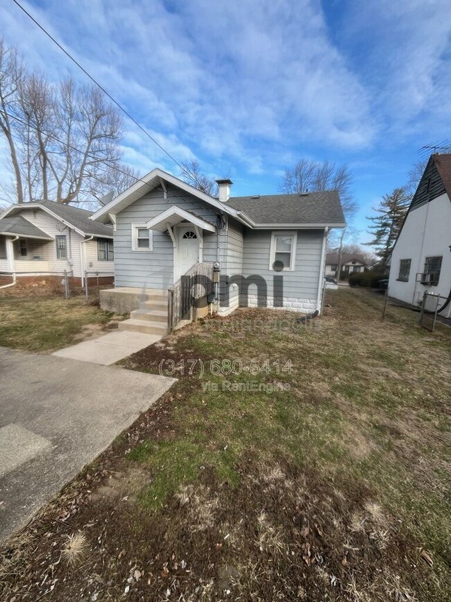 Building Photo - 1425 W Washington St