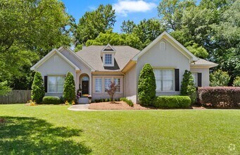 Building Photo - Beautiful 5 Bed 3.5 Bath Home! Available N...