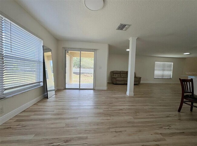 Building Photo - 15345 Harrowgate Way