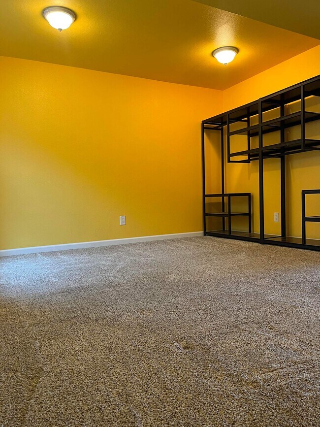 Building Photo - 1442 Territory Trl