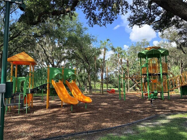 Building Photo - 18120 Paradise Point Dr