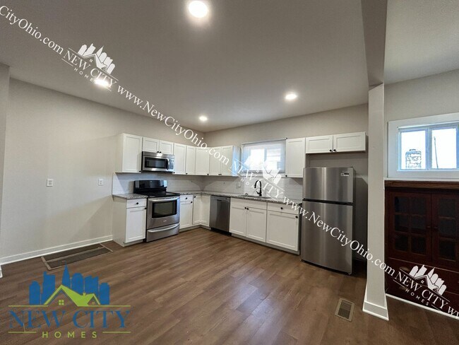 Building Photo - 1390-1392 Sullivant Ave, Columbus OH 43223