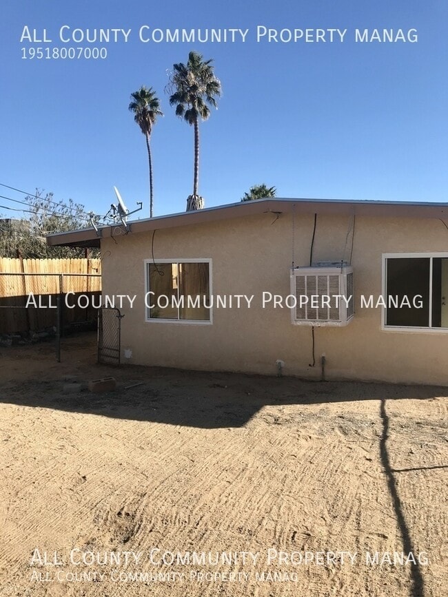 Building Photo - 6082 Daisy-