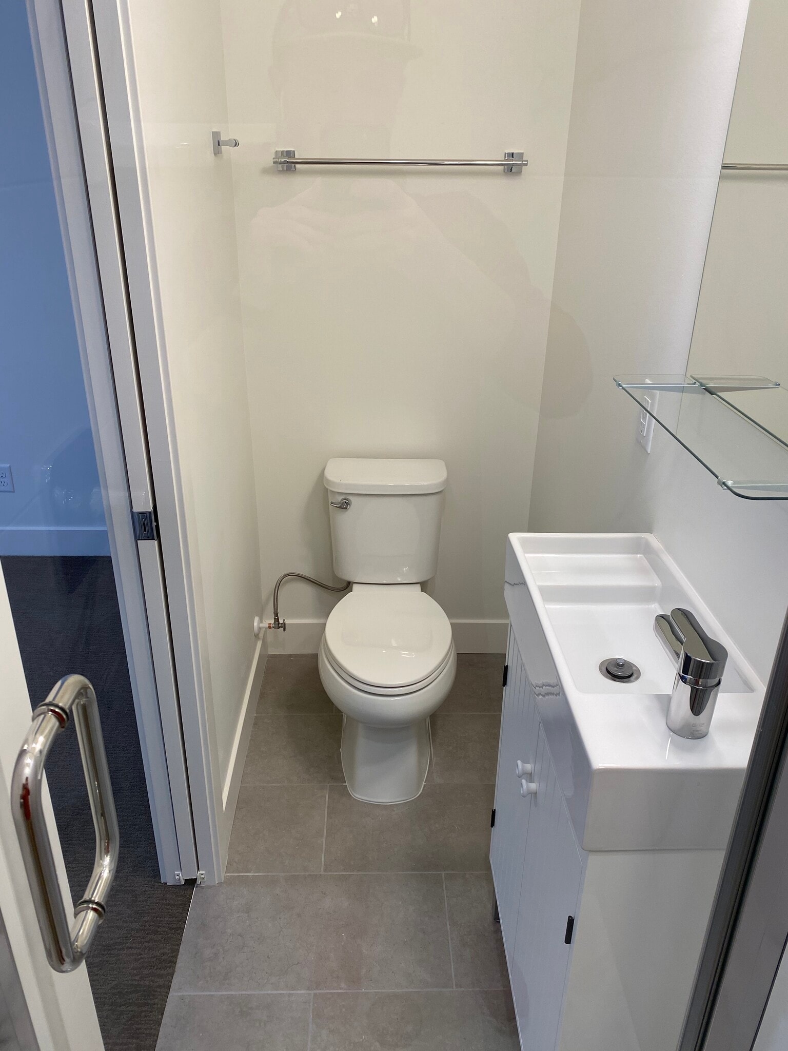 Building Photo - 6996 S Brookhill Dr