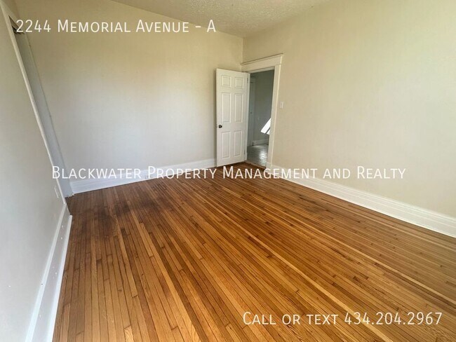 Building Photo - 2244 Memorial Ave