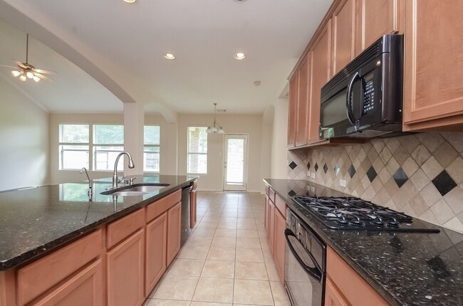 Building Photo - 5218 Lacey Oak Meadow Dr