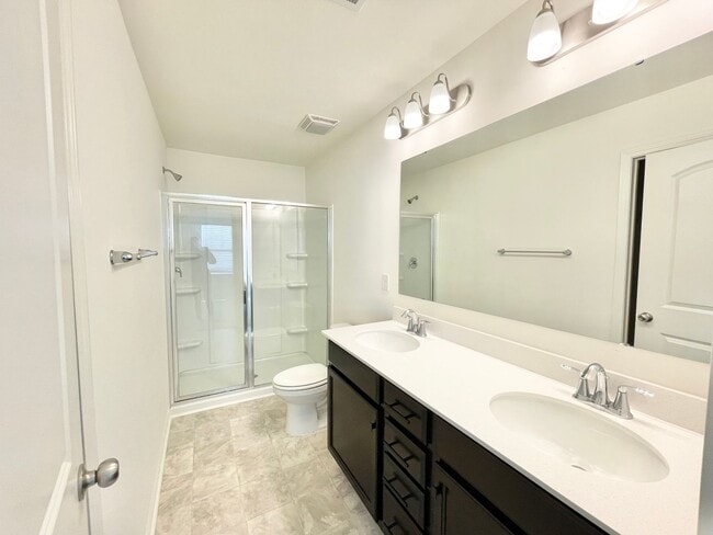 Building Photo - Charming Townhome Community in Mooresville...