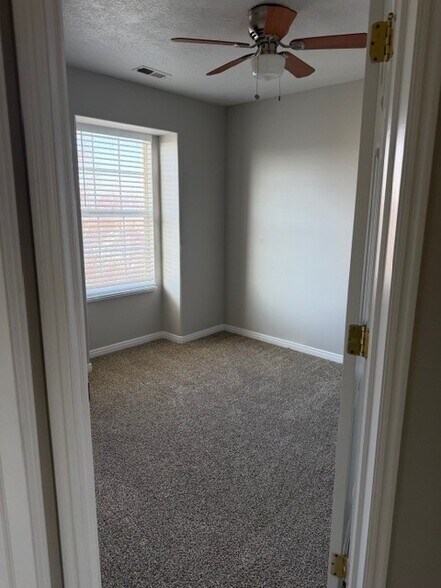 Building Photo - 1759 Anson Dr