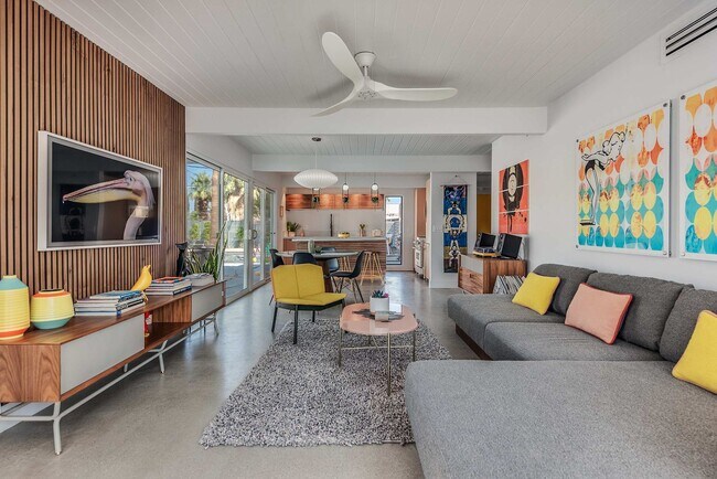 Building Photo - Retro Chic Oasis Saltwater Pool, Spa & Mnt...