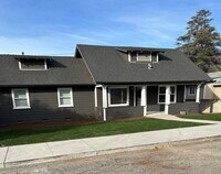 Building Photo - 539 Stephens St