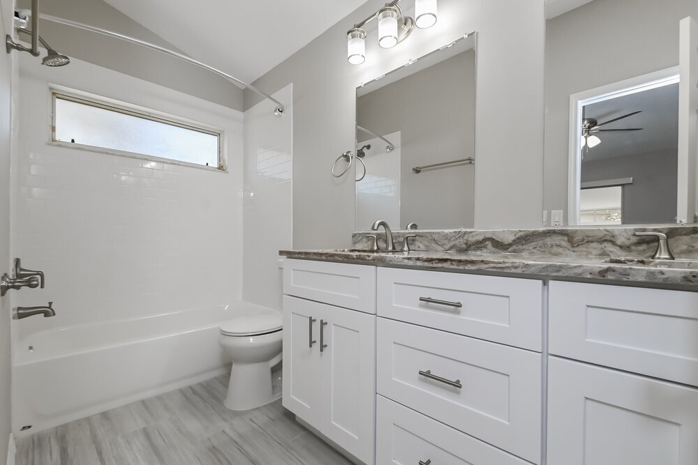 Building Photo - 6003 Crickethollow Dr