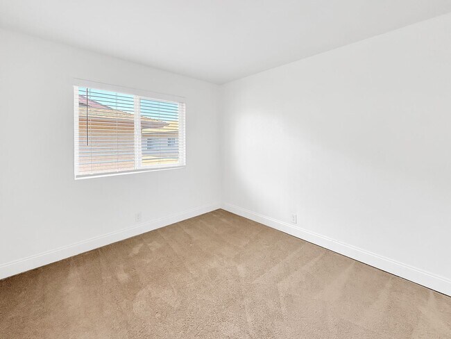 Building Photo - Great 3B/2BA Condo in El Cajon!