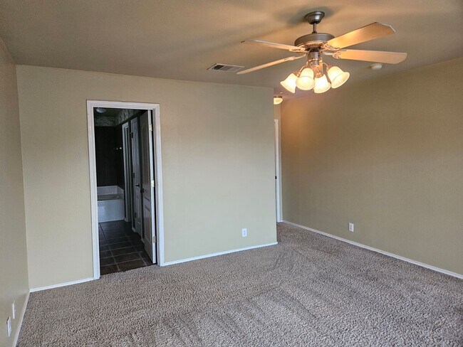 Building Photo - Garden Home in Gated Community