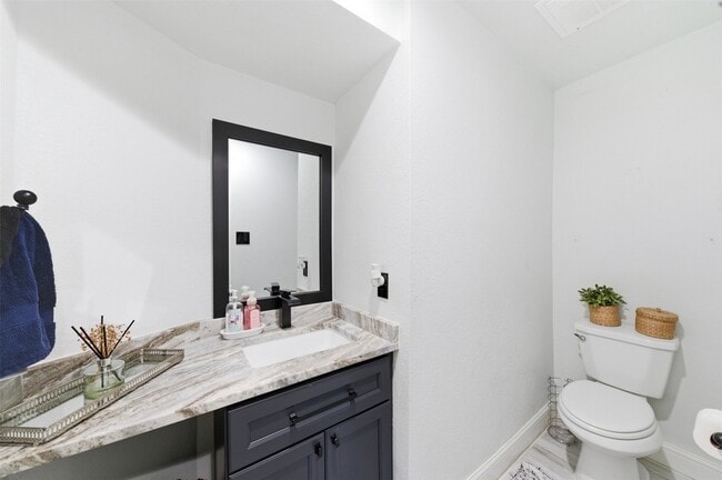 Building Photo - 9003 Tami Renee Ln