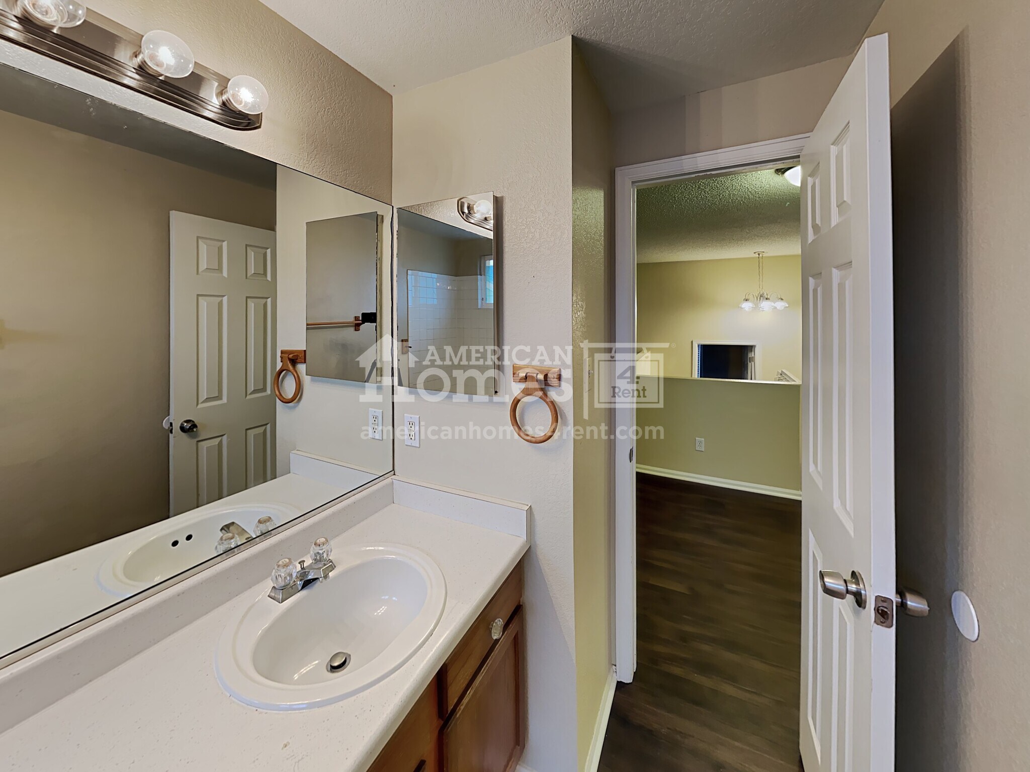 Building Photo - 11468 River Run Pky