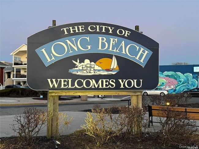 Building Photo - 1115 Oceanfront
