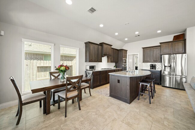 Building Photo - 10839 High Red Mesa