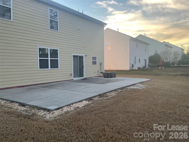 Building Photo - 6606 Blackwood Ln