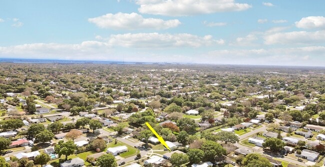 Building Photo - 2145 5th St