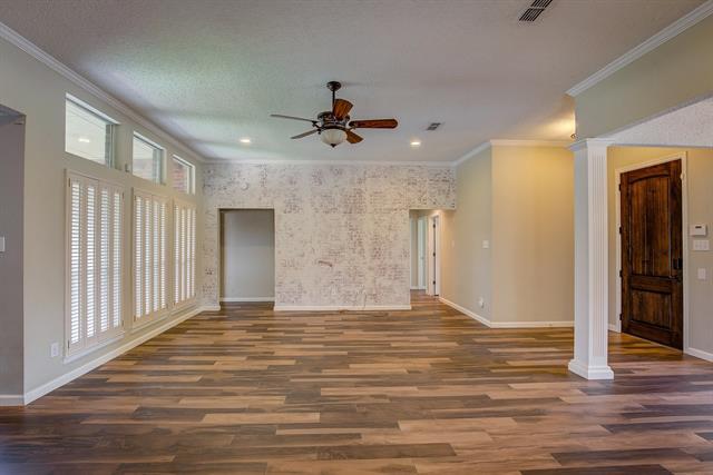 Building Photo - 5501 Gateway Ln