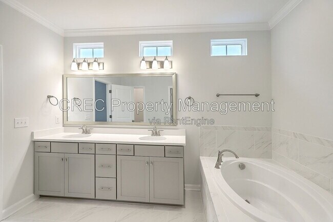 Building Photo - 536 Dunswell Dr