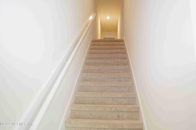 Building Photo - 9543 Star Dr