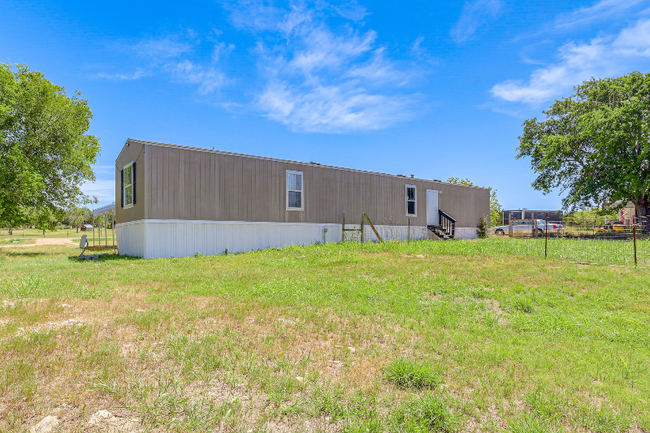 Building Photo - 930 County Rd 3390