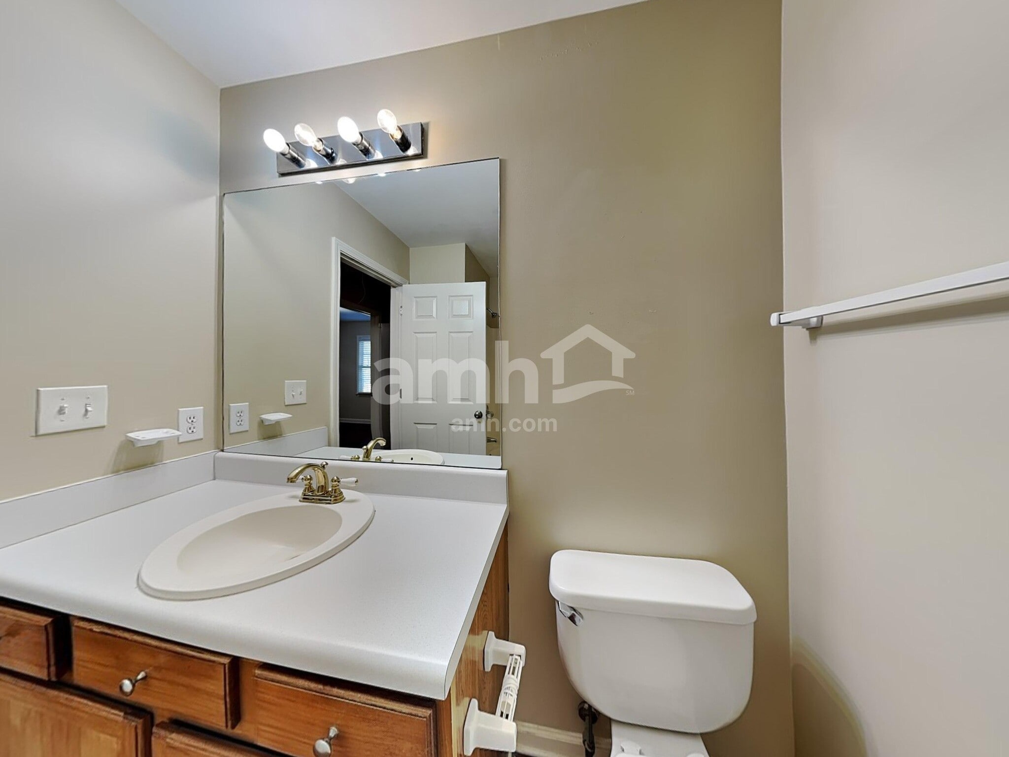 Building Photo - 5100 Ray Ct