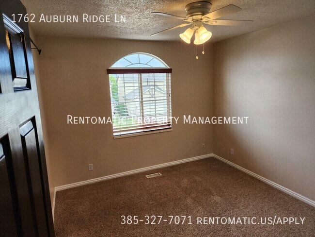 Building Photo - 1762 Auburn Ridge Ln