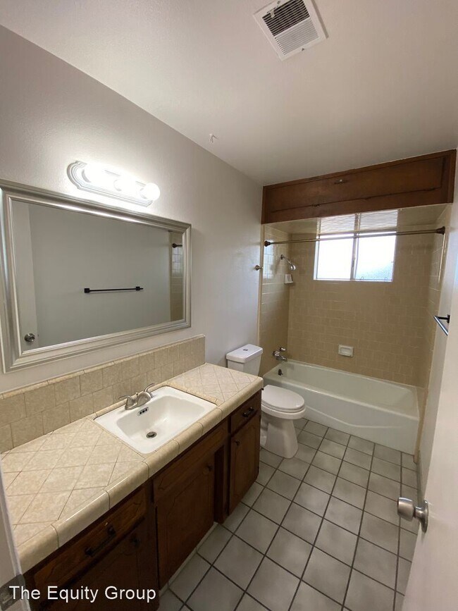 Building Photo - 3 br, 2 bath House - 1436 South Salome St