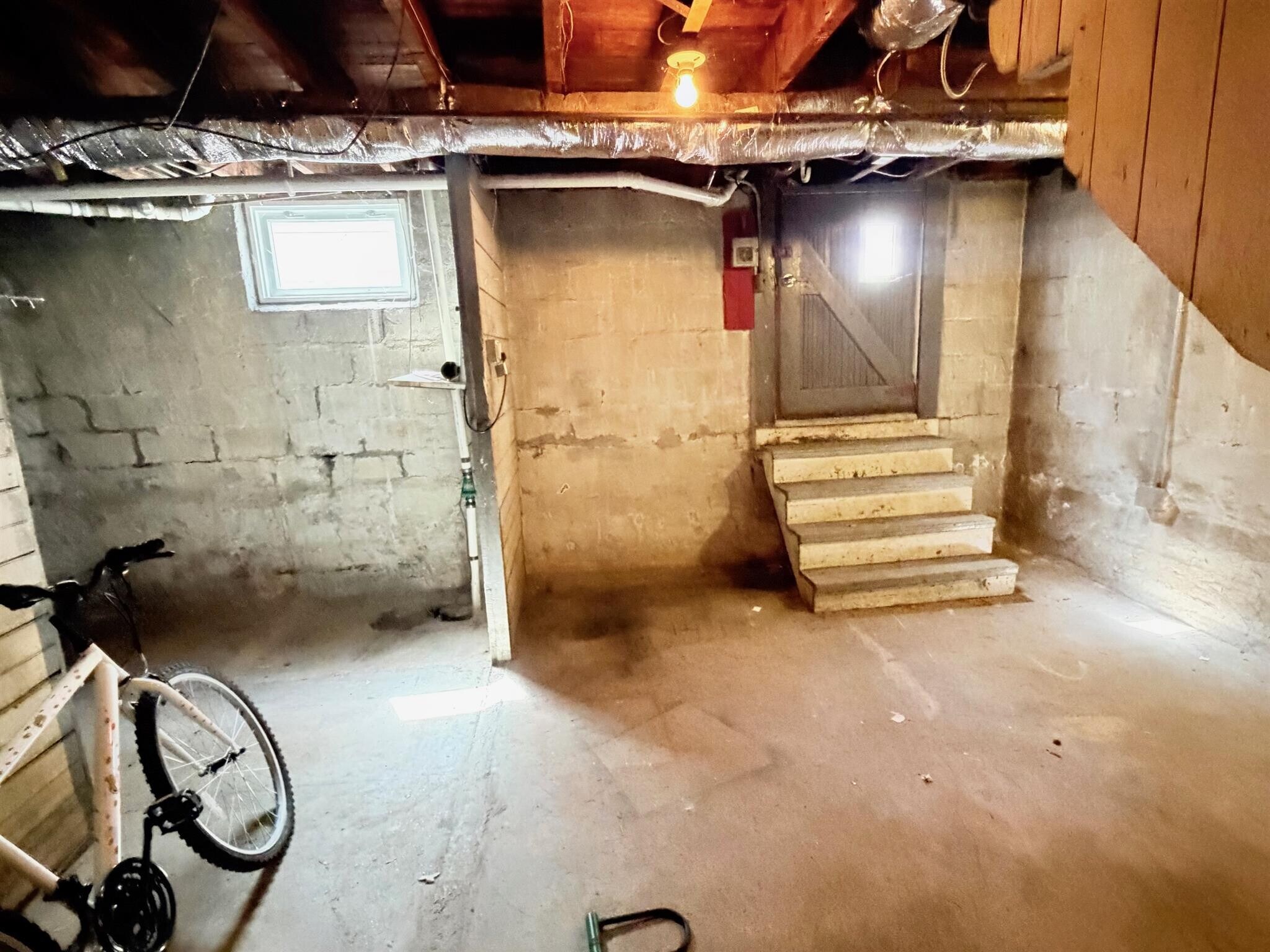 Building Photo - 30 Leonard St