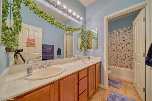 Building Photo - 5720 Al Fresco Ave