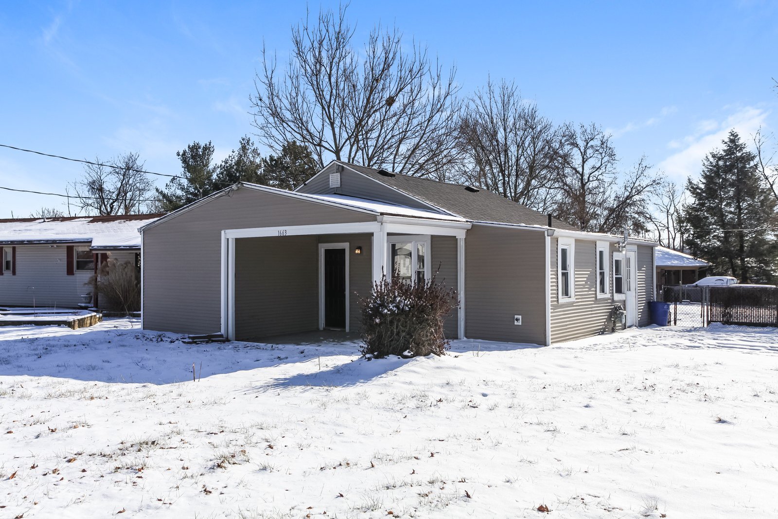 Building Photo - 1663 Hudepohl Ln