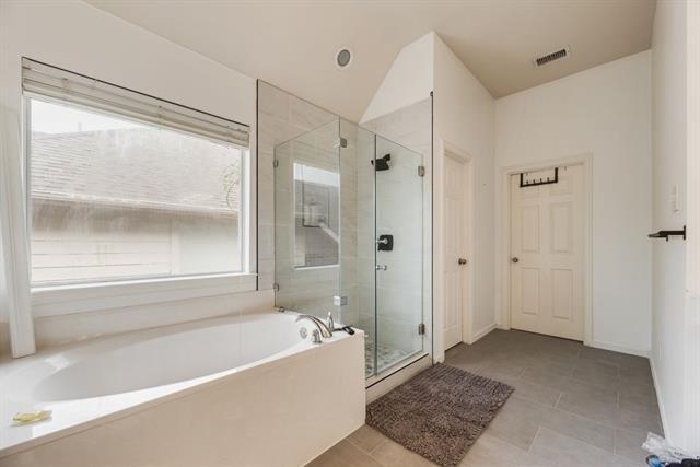 Building Photo - 4104 Tiffany Dr