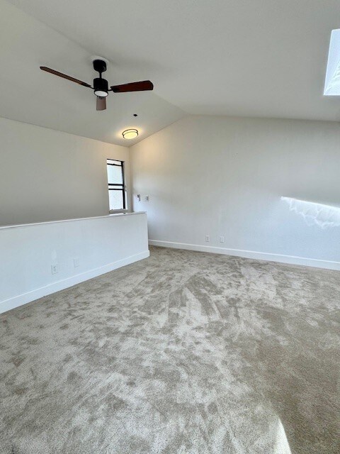 Building Photo - 123 N Villa Way