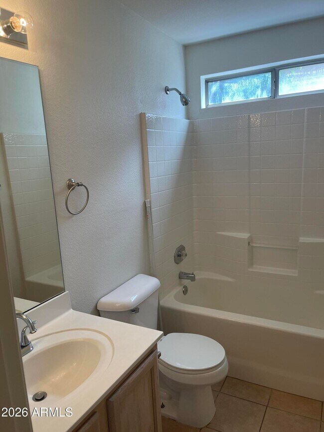 Building Photo - 4727 E Goldfinch Gate Ln