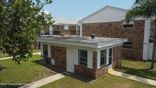 Building Photo - 190 E Olmstead Dr